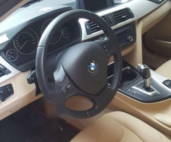 BMW 3 Series 320i 2015 - Cần bán xe BMW 3 Series 320i đời 2015, màu trắng, nhập khẩu nguyên chiếc còn mới, 970tr