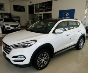 Hyundai Tucson 2018 - Bán xe Hyundai Tucson xăng, giá cực tốt, quà tặng khuyến mãi