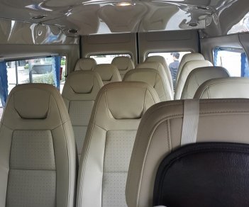 Ford Transit 2.5 2016 - Bán xe Ford Transit 2.4 16 chỗ Luxury sản xuất 2016, màu trắng. Biển tỉnh, đăng ký tháng 10/2016
