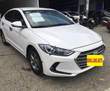 Hyundai Elantra 1.6 MT 2018 - Bán Hyundai Elantra 1.6 MT đời 2018, màu trắng số sàn