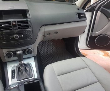 Mercedes-Benz C class C230 2008 - Cần bán lại xe Mercedes C230 đời 2008, màu trắng chính chủ