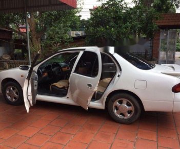 Nissan Bluebird 1993 - Cần bán xe Nissan Bluebird năm 1993, màu trắng, giá tốt