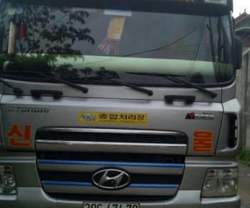 Hyundai HD 2005 - Cần bán Hyundai HD năm sản xuất 2005, màu bạc, nhập khẩu, giá tốt