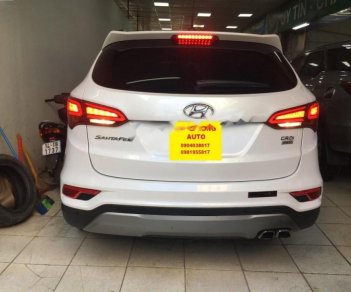 Hyundai Santa Fe 2.2 CRDi 4WD 2017 - Bán xe Hyundai Santa Fe 2.2 CRDi 4WD đời 2017, màu trắng