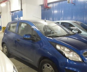 Chevrolet Spark LS 1.2 MT 2017 - Bán Chevrolet Spark LS 1.2 MT đời 2017, màu xanh lam ít sử dụng