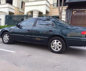 Toyota Camry 2002 - Bán Toyota Camry năm 2002, màu xanh lam 