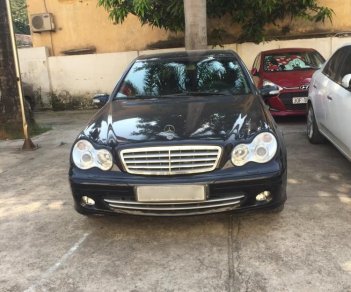 Mercedes-Benz C class 2005 - Bán Mercedes năm sản xuất 2005, màu đen