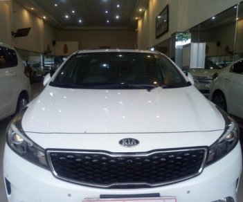 Kia Cerato 1.6AT 2017 - Bán Kia Cerato 1.6AT sản xuất năm 2017, màu trắng  