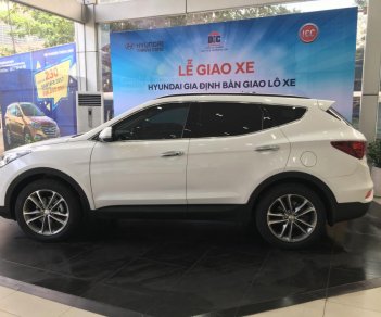 Hyundai Santa Fe 2018 - Bán xe Hyundai Santa Fe 2018, đủ màu, giá cực tốt, nhiều quà tặng. Hỗ trợ vay 90%