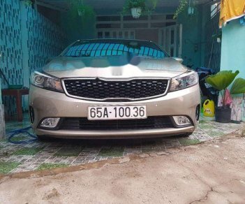 Kia Cerato  2.0AT 2016 - Bán Kia Cerato 2.0AT sản xuất 2016 xe gia đình, 615tr