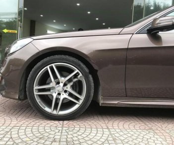 Mercedes-Benz E class E250 AMG 2015 - Bán Mercedes E250 AMG sản xuất 2015, màu nâu