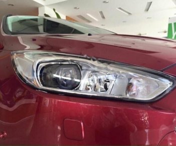 Ford Focus Titanium 1.5L 2018 - Bán xe Ford Focus Titanium 1.5L đời 2018, màu đỏ, 750tr