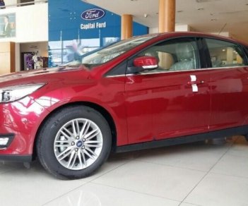 Ford Focus Titanium 1.5L 2018 - Bán xe Ford Focus Titanium 1.5L đời 2018, màu đỏ, 750tr