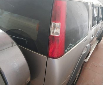 Ford Everest 2008 - Cần bán lại xe Ford Everest năm sản xuất 2008, màu ghi vàng 