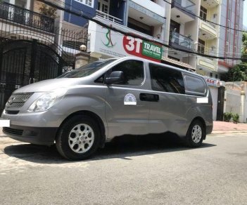 Hyundai Starex   2012 - Cần bán gấp Hyundai Starex năm sản xuất 2012, màu bạc, nhập khẩu nguyên chiếc 