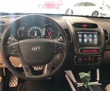 Kia Sorento GAT 2018 - Bán Kia Sorento sản xuất năm 2018, màu đỏ  