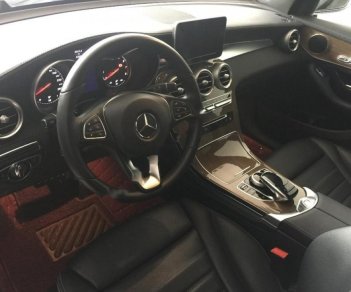 Mercedes-Benz GLC-Class GLC 250 4Matic 2018 - Bán ô tô Mercedes GLC 250 4Matic năm 2018, màu đỏ  