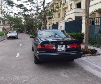 Toyota Camry 2002 - Bán Toyota Camry năm 2002, màu xanh lam 