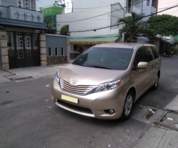 Toyota Sienna 2011 - Cần bán xe Toyota Sienna 2011 màu vàng nhập khẩu Mỹ