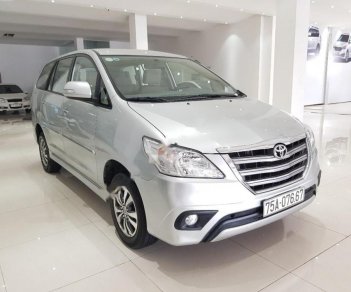 Toyota Innova 2.0G 2016 - Cần bán Toyota Innova 2.0G năm 2016, màu bạc