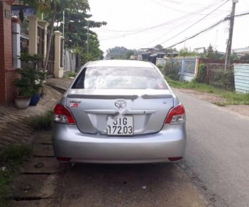 Toyota Vios 2010 - Cần bán xe Toyota Vios đời 2010, màu bạc