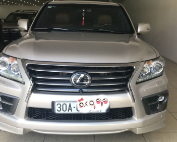 Lexus LX   5.7 AT  2015 - Cần bán lại xe Lexus LX 5.7 AT sản xuất năm 2015, màu vàng, xe nhập