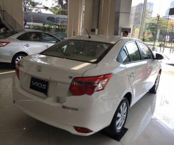 Toyota Vios    2018 - Bán ô tô Toyota Vios sản xuất 2018, màu trắng, giá tốt