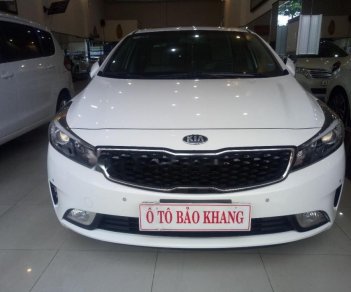 Kia Cerato 1.6 2017 - Bán xe Kia Cerato 1.6 đời 2017, màu trắng 