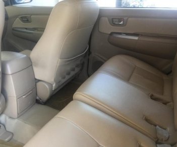 Toyota Fortuner 2010 - Bán Toyota Fortuner đời 2010, màu bạc