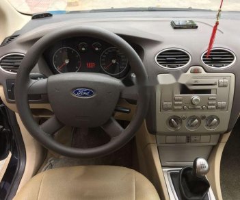 Ford Focus 2011 - Bán Ford Focus năm sản xuất 2011, màu đen số sàn, 345 triệu