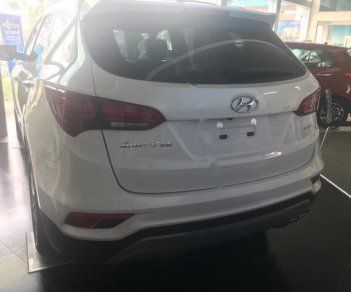 Hyundai Santa Fe 2018 - Bán ô tô Hyundai Santa Fe sản xuất 2018, màu trắng