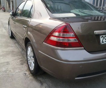 Ford Mondeo 2004 - Bán Ford Mondeo SX 2004 biển HN. Chính chủ tôi con gái sử dụng chạy rất ít nên xe còn đẹp và mới 95%