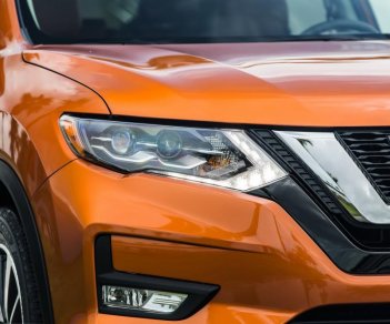 Nissan X trail 2.0 SL 2WD 2018 - Bán xe Nissan X trail 2.0 SL 2WD sản xuất 2018, màu vàng cam, giao xe tháng 8 /2018. Liên hệ ngay