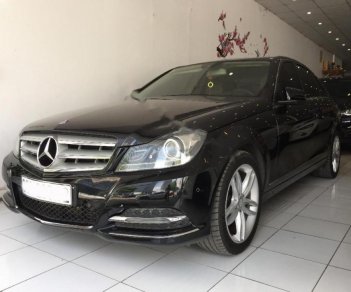 Mercedes-Benz C class C200 2014 - Cần bán gấp Mercedes C200 đời 2014, màu đen số tự động, giá 960tr