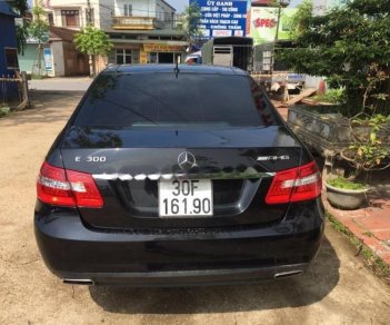 Mercedes-Benz E class 2009 - Cần bán Mercedes năm sản xuất 2009, màu đen, giá 835tr