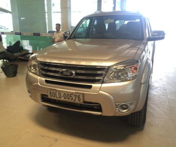 Ford Everest 2012 - Bán xe Everest số sàn, máy dầu, đời 2012 đăng ký 2013