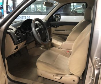 Ford Everest MT 2012 - Cần bán xe Ford Everest năm sản xuất 2012, màu vàng cát