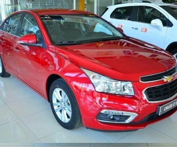 Chevrolet Cruze LT 2018 - Bán Chevrolet Cruze LT 2018, màu đỏ, giá chỉ 589 triệu