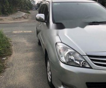 Toyota Innova 2011 - Bán Toyota Innova năm sản xuất 2011, màu bạc giá cạnh tranh