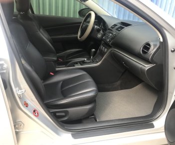 Mazda 6   2011 - Cần bán Mazda 6 năm 2011, màu bạc, nhập khẩu