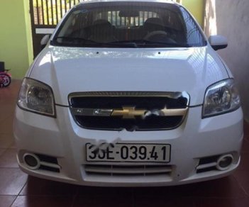 Chevrolet Aveo 2012 - Bán Chevrolet Aveo đời 2012, màu trắng xe gia đình