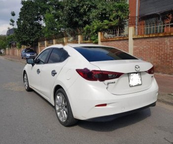 Mazda 3 2.0 2015 - Cần bán xe Mazda 3 2.0 2015, màu trắng, giá tốt