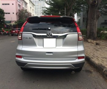 Honda CR V 2.0 AT 2015 - Bán Honda CR V 2.0 AT sản xuất 2015, màu bạc. Đăng ký tên tư nhân chính chủ