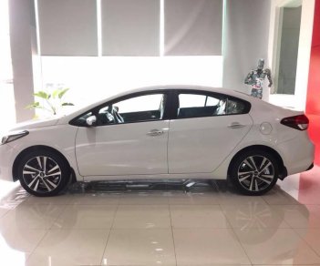 Kia Cerato SMT 2018 - Cần bán xe Kia Cerato SMT đời 2018, màu trắng