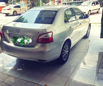 Toyota Vios 2013 - Cần bán xe Toyota Vios đời 2013, màu bạc, 435 triệu