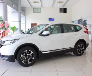 Honda CR V 2018 - Bán Honda CR V 2018, hoàn toàn mới 7 chỗ, nhập khẩu, đủ màu giao ngay, hỗ trợ ngân hàng 90%