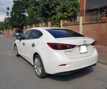 Mazda 3 2.0 2015 - Cần bán Mazda 3 2.0 đời 2015, màu trắng biển HN