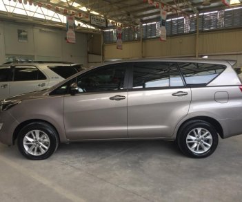 Toyota Innova E 2017 - Bán xe Innova, xe chất, số chất