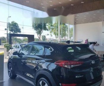 Hyundai Tucson 2018 - Bán xe Hyundai Tucson năm sản xuất 2018, màu đen, giá chỉ 760 triệu