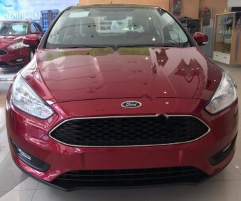 Ford Focus Trend 1.5L 2018 - Bán Ford Focus Trend 1.5L năm 2018, màu đỏ, 570tr